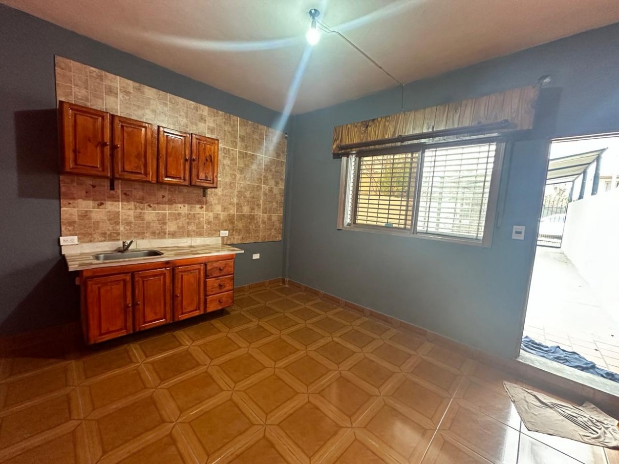 Se alquila depto 2 Ambientes en Florencio Varela - Barrio Santa Rosa
