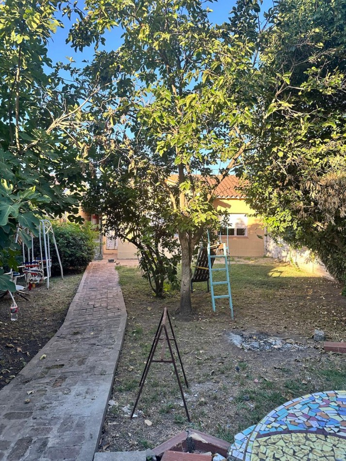 SE VENDE CASA DE 4 AMBIENTES APTA CREDITO HIPOTECARIO - FLORENCIO VARELA - BOSQUES