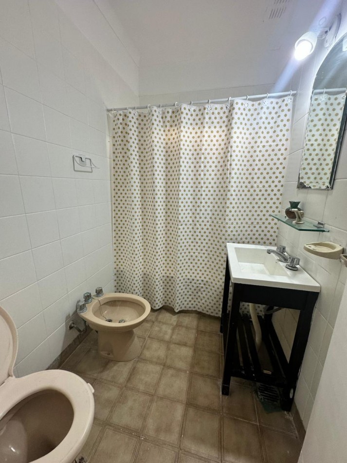 SE VENDE CASA DE 4 AMBIENTES APTA CREDITO HIPOTECARIO - FLORENCIO VARELA - BOSQUES