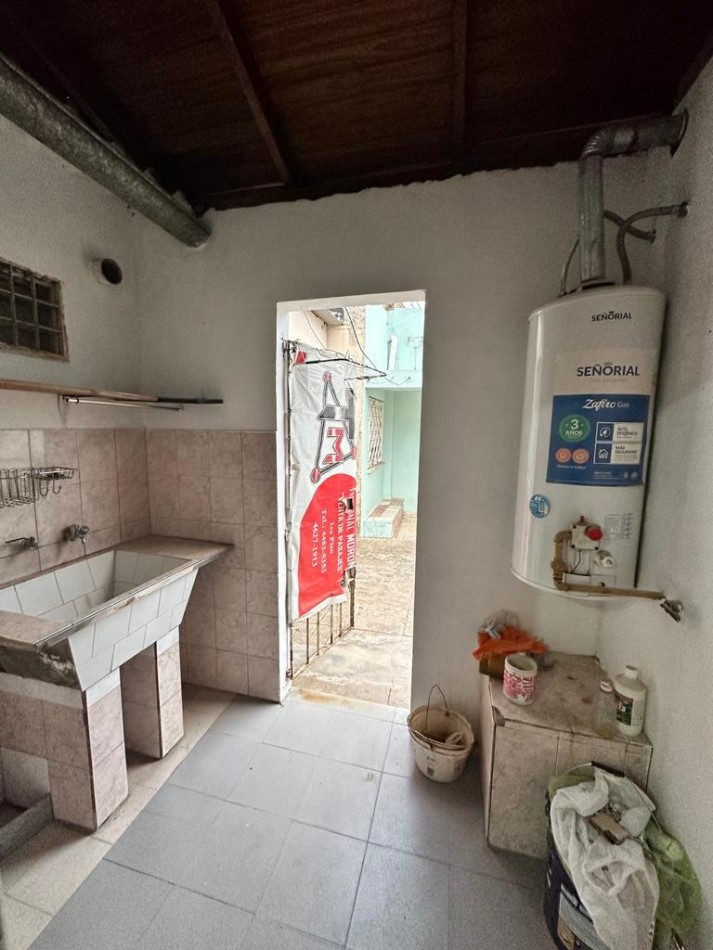 SE ALQUILA CASA 3 AMBIENTES - QUILMES OESTE