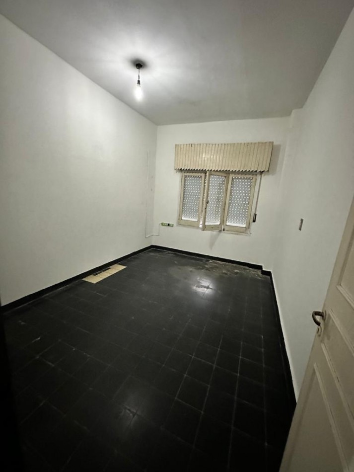 SE ALQUILA CASA 3 AMBIENTES - QUILMES OESTE