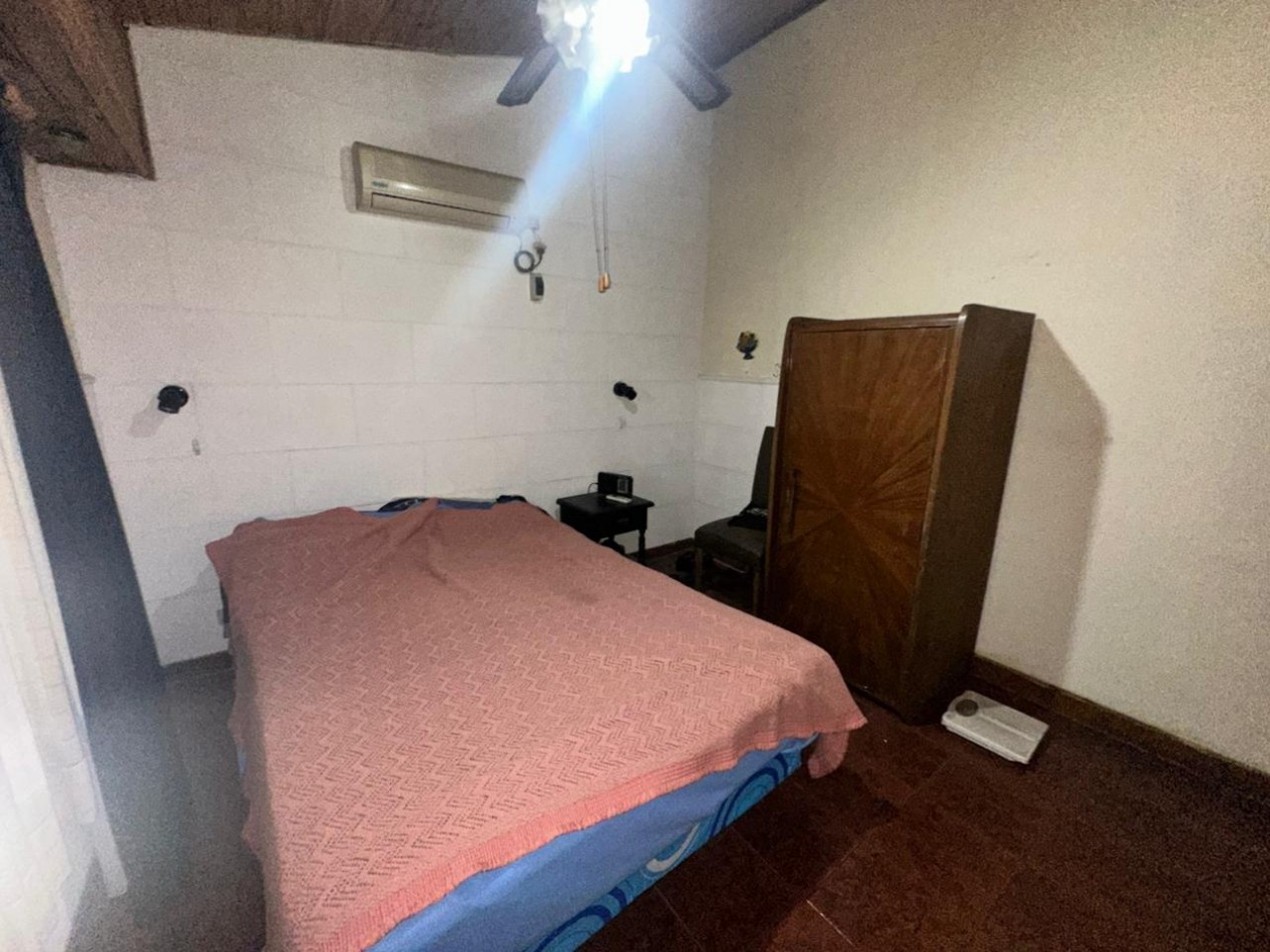 OPORTUNIDAD CASA CON DEPARTAMENTO EN VENTA SOBRE ESQUINA - APTA CREDITO HIPOTECARIO
