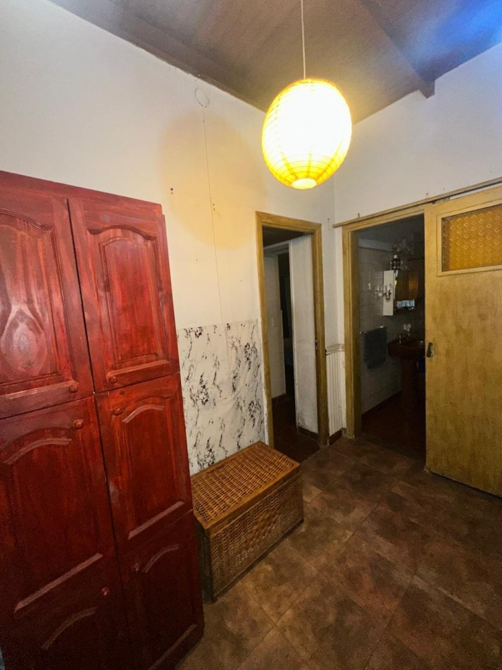 OPORTUNIDAD CASA CON DEPARTAMENTO EN VENTA SOBRE ESQUINA - APTA CREDITO HIPOTECARIO