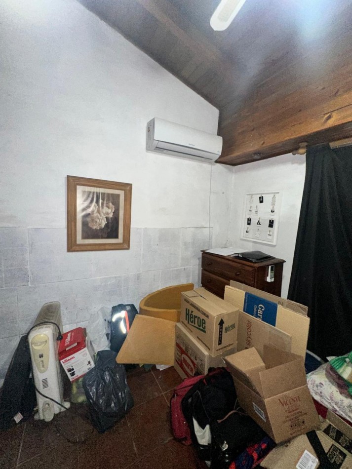 OPORTUNIDAD CASA CON DEPARTAMENTO EN VENTA SOBRE ESQUINA - APTA CREDITO HIPOTECARIO