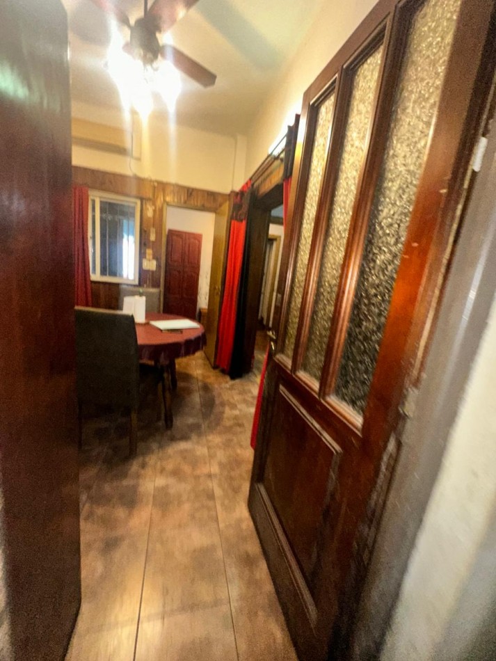 OPORTUNIDAD CASA CON DEPARTAMENTO EN VENTA SOBRE ESQUINA - APTA CREDITO HIPOTECARIO