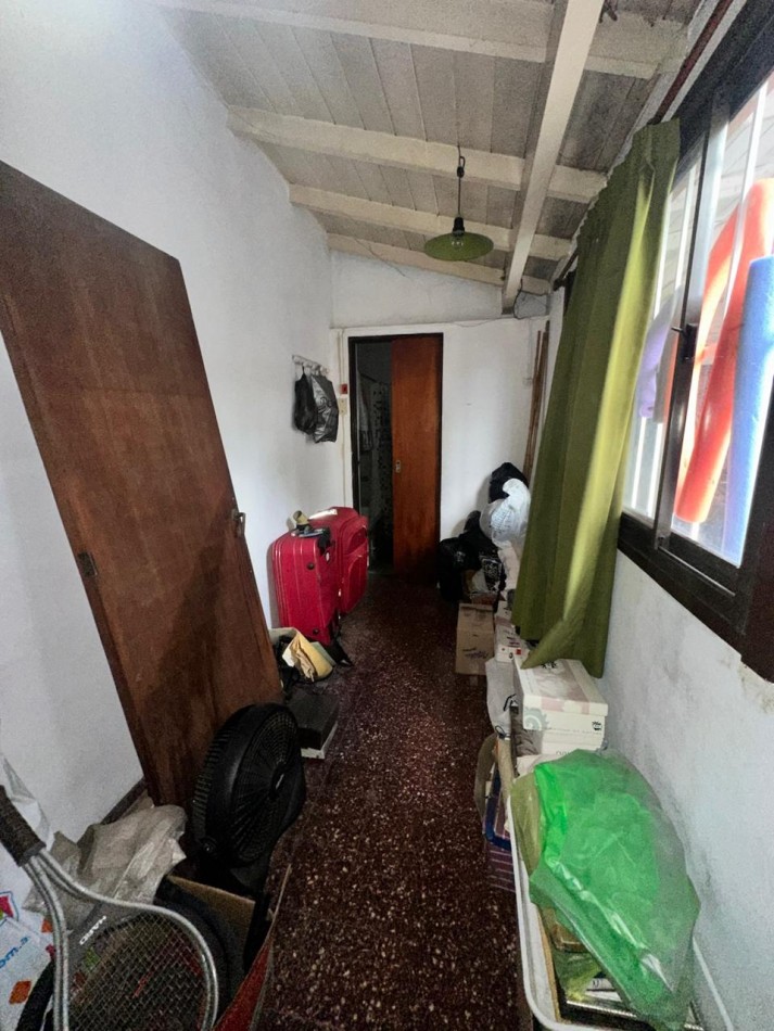 OPORTUNIDAD CASA CON DEPARTAMENTO EN VENTA SOBRE ESQUINA - APTA CREDITO HIPOTECARIO