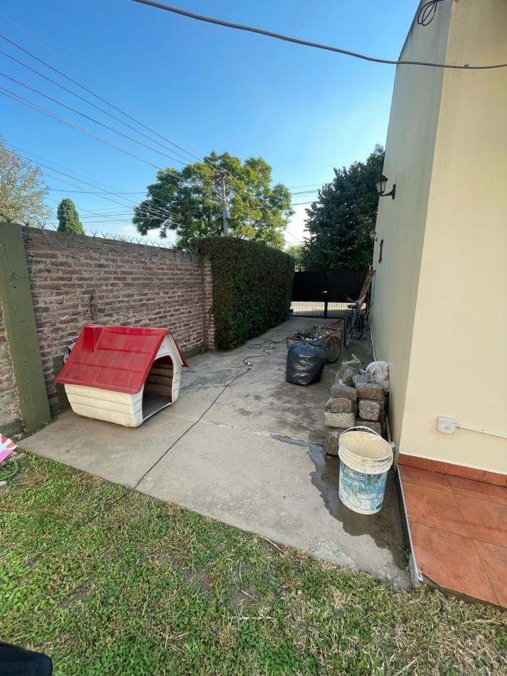  OPORTUNIDAD CASA 3 AMBIENTES EN VENTA - APTA CREDITO HIPOTECARIO - FLORENCIO VARELA