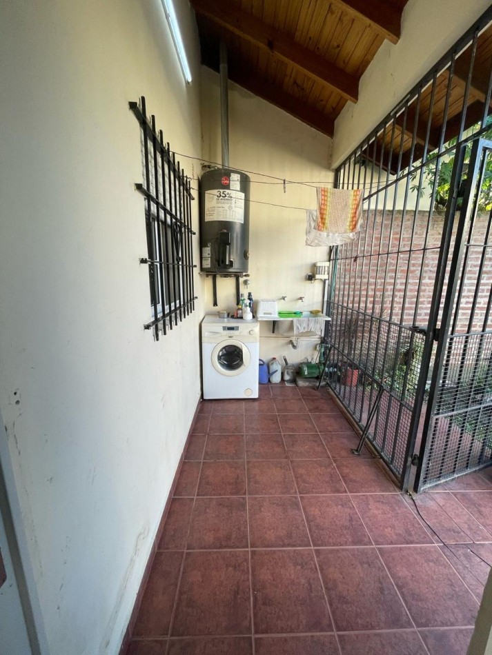  OPORTUNIDAD CASA 3 AMBIENTES EN VENTA - APTA CREDITO HIPOTECARIO - FLORENCIO VARELA