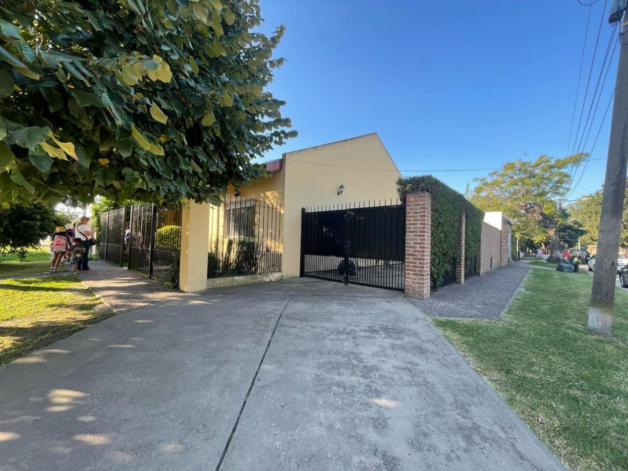  OPORTUNIDAD CASA 3 AMBIENTES EN VENTA - APTA CREDITO HIPOTECARIO - FLORENCIO VARELA