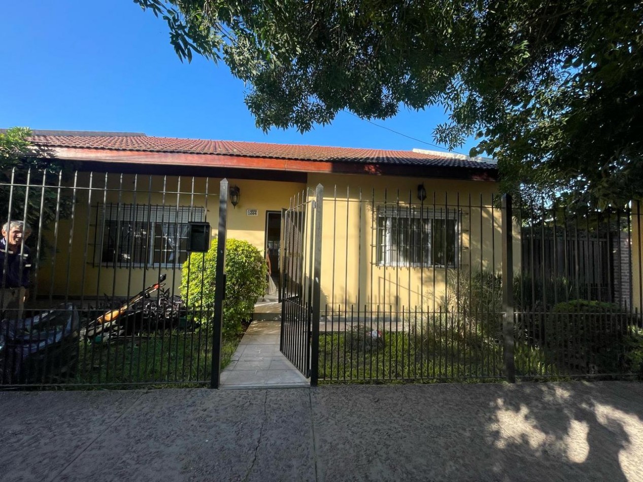  OPORTUNIDAD CASA 3 AMBIENTES EN VENTA - APTA CREDITO HIPOTECARIO - FLORENCIO VARELA