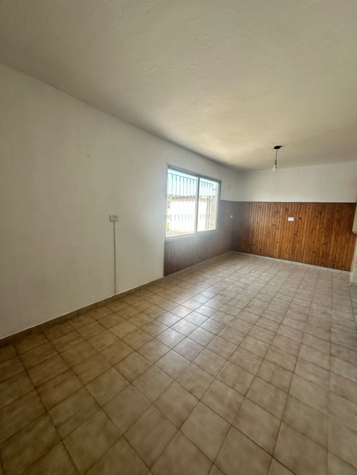 SE ALQUILA DEPARTAMENTO TIPO PH DE 3 AMBIENTES - QUILMES OESTE