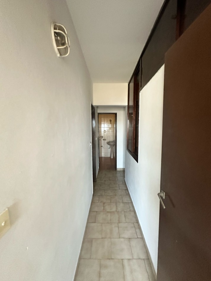 SE ALQUILA DEPARTAMENTO TIPO PH DE 3 AMBIENTES - QUILMES OESTE