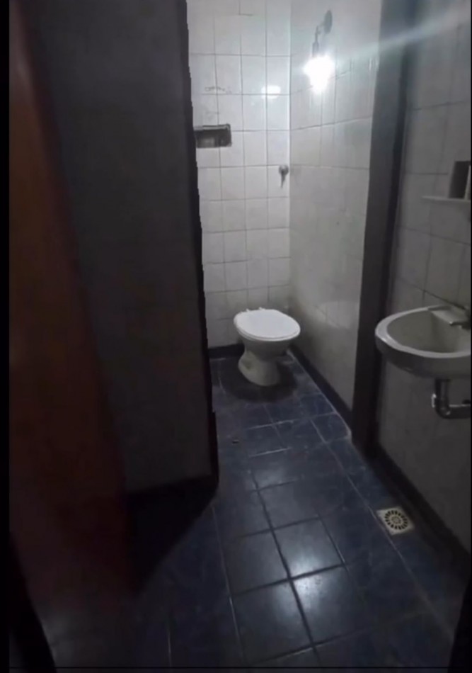 SE ALQUILA LOCAL COMERCIAL - EXCELENTE UBICACION - FLORENCIO VARELA