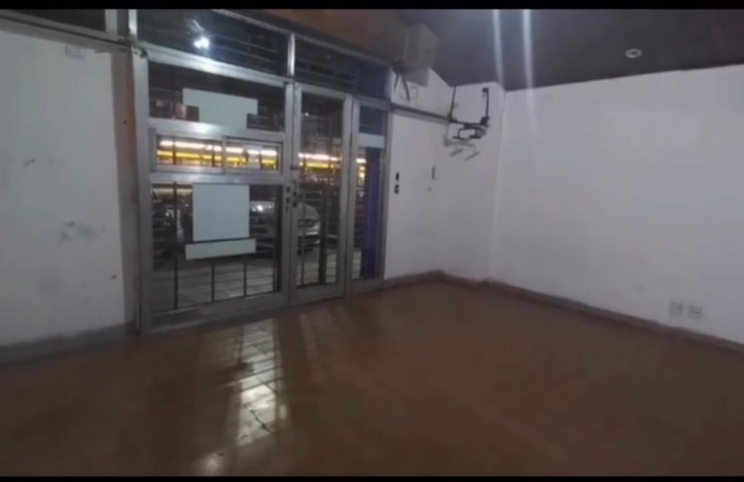 SE ALQUILA LOCAL COMERCIAL - EXCELENTE UBICACION - FLORENCIO VARELA