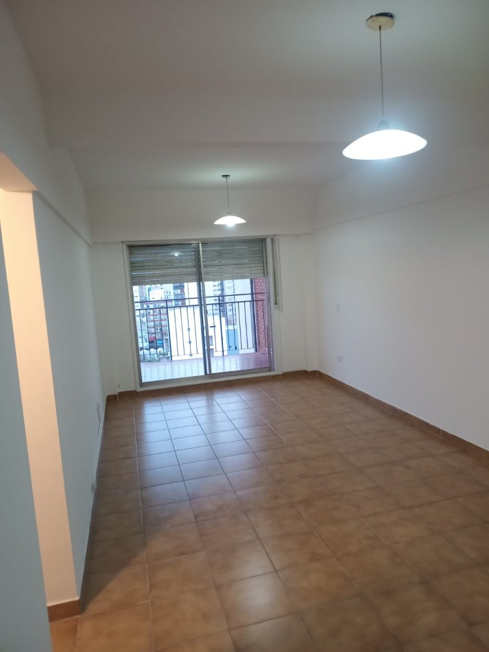 SE ALQUILA DEPARTAMENTO 2 AMBIENTES - QUILMES CENTRO