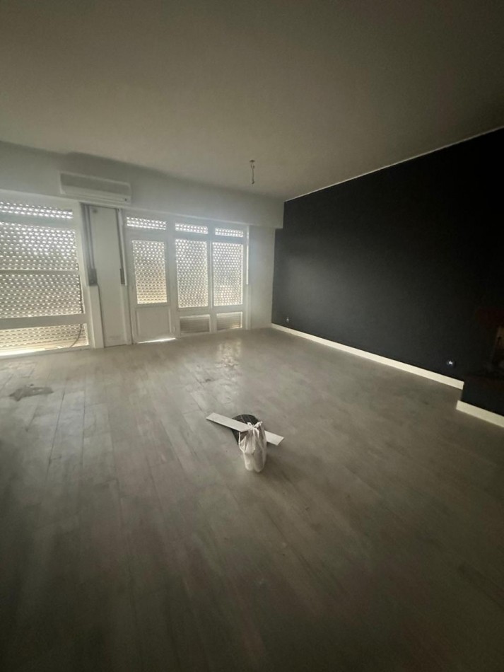 SE ALQUILA AMPLIO DEPARTAMENTO DE 3 AMBIENTES - VILLA DOMINICO