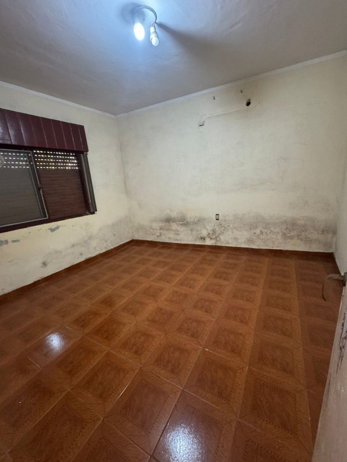 SE VENDE CASA A REFACCIONAR 3 AMBIENTES - QUILMES
