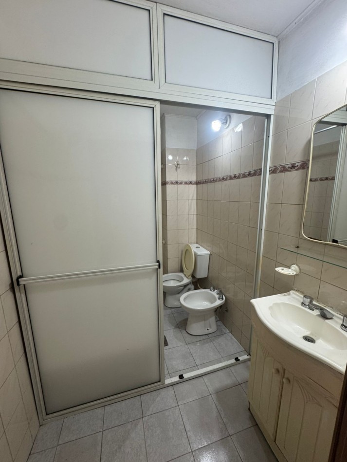 SE ALQUILA PH AL FRENTE DE 2 AMBIENTES - QUILMES OESTE