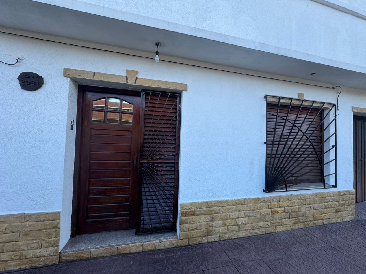 SE ALQUILA PH AL FRENTE DE 2 AMBIENTES - QUILMES OESTE