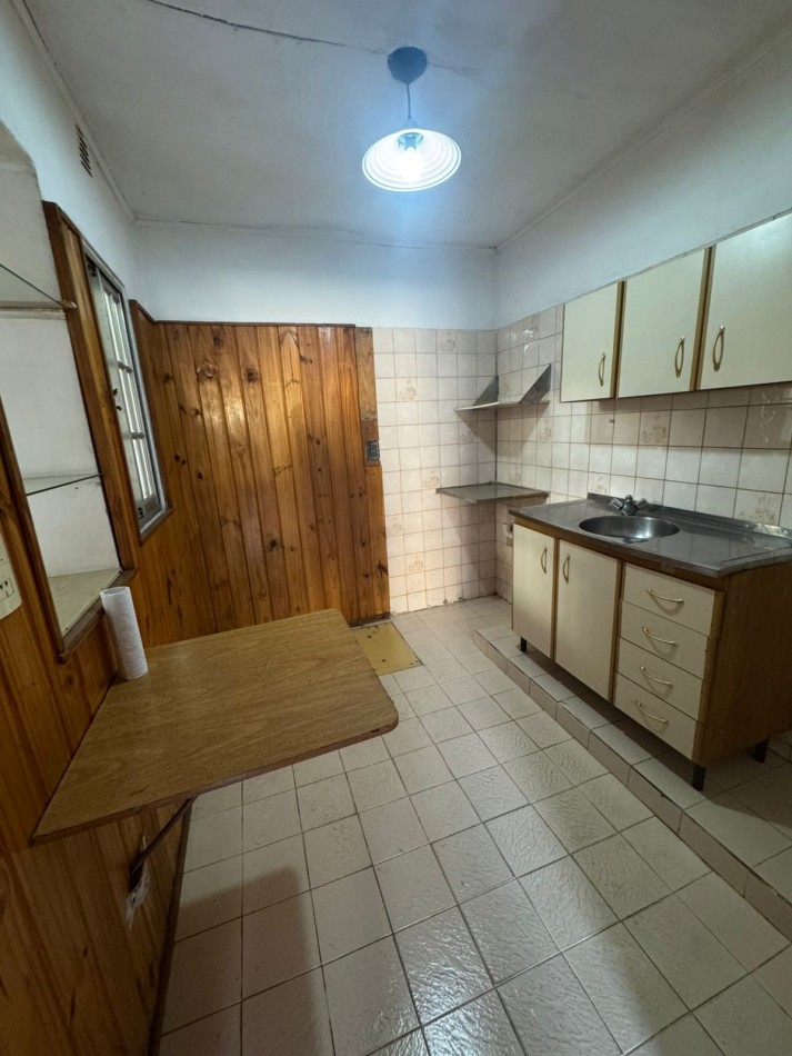 SE ALQUILA PH AL FRENTE DE 2 AMBIENTES - QUILMES OESTE