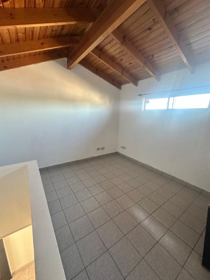 ALQUILER DUPLEX DE 4 AMBIENTES - QUILMES OESTE