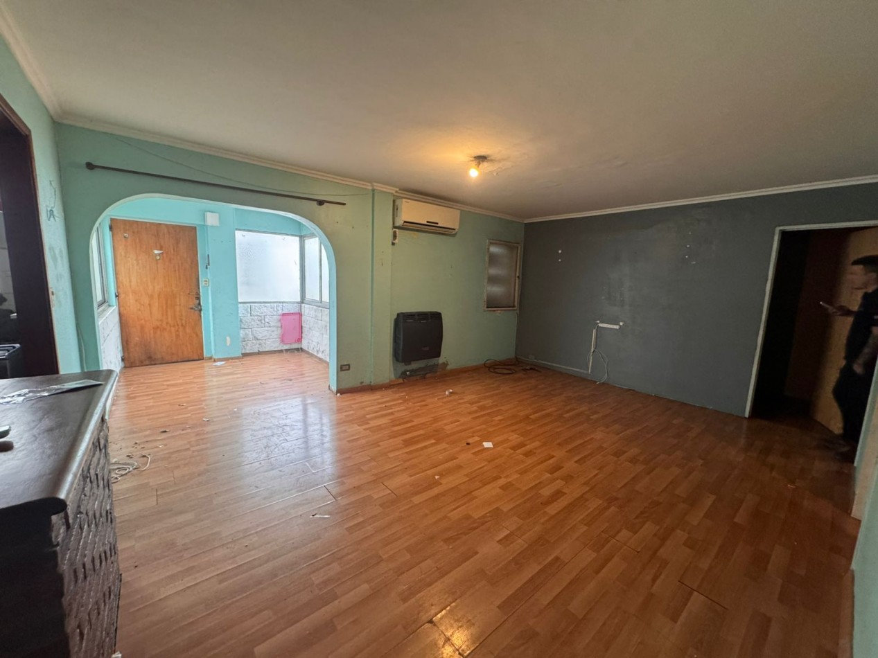 SE VENDE DEPARTAMENTO 4 AMBIENTES - QUILMES