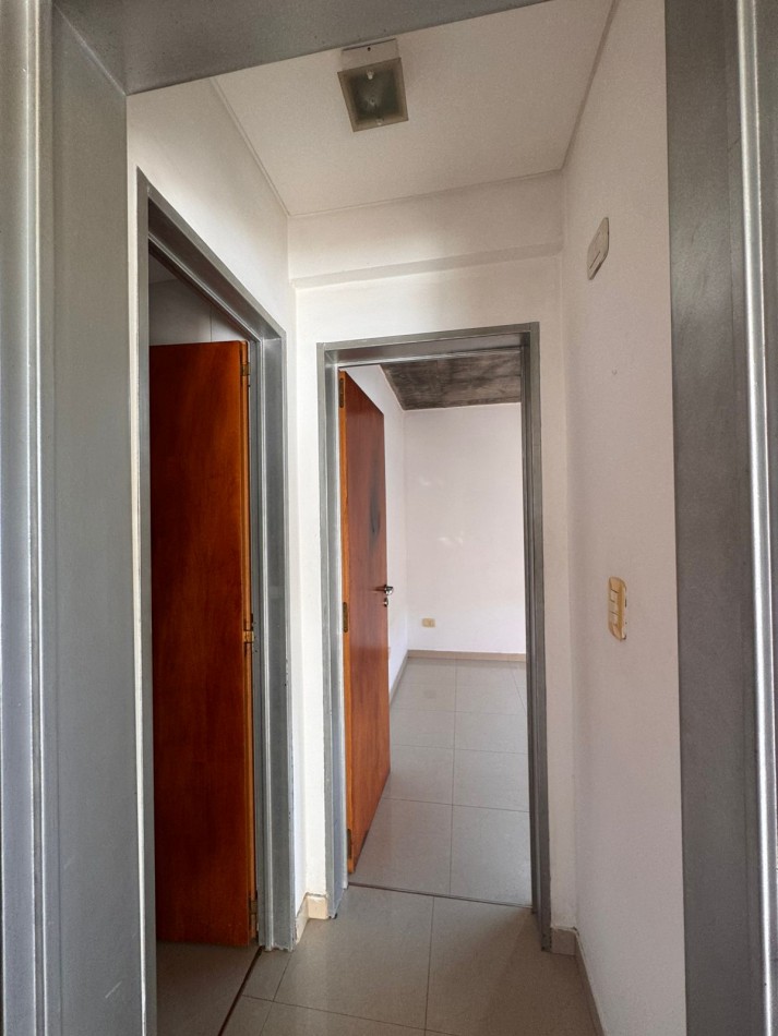 DEPARTAMENTO 2 AMBIENTES EN ALQUILER - CON COCHERA