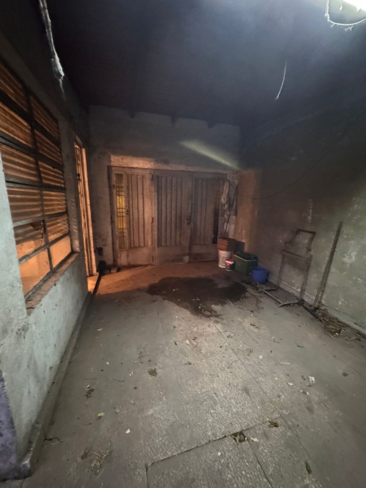 CASA EN VENTA IDEAL INVERSIONISTA - SOBRE ZONA COMERCIAL