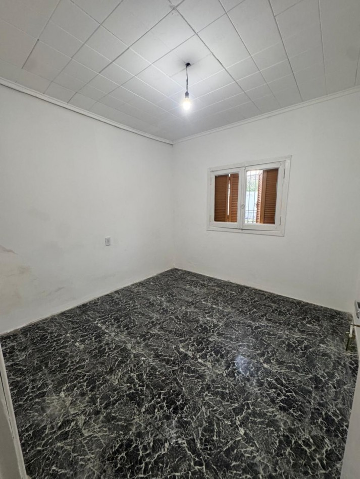 Se alquila CASA 3 ambientes en Florencio Varela