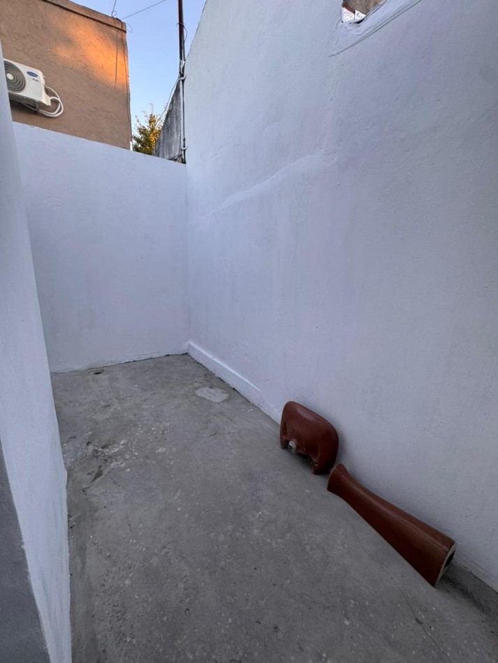 Se alquila CASA 3 ambientes en Florencio Varela