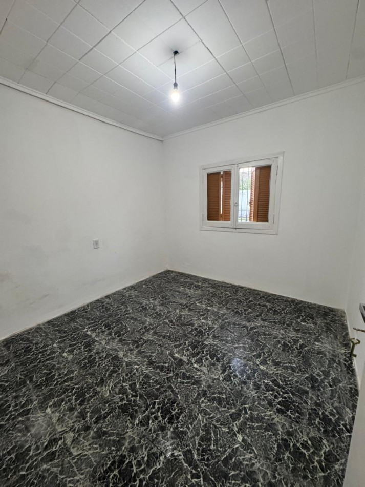 Se alquila CASA 3 ambientes en Florencio Varela