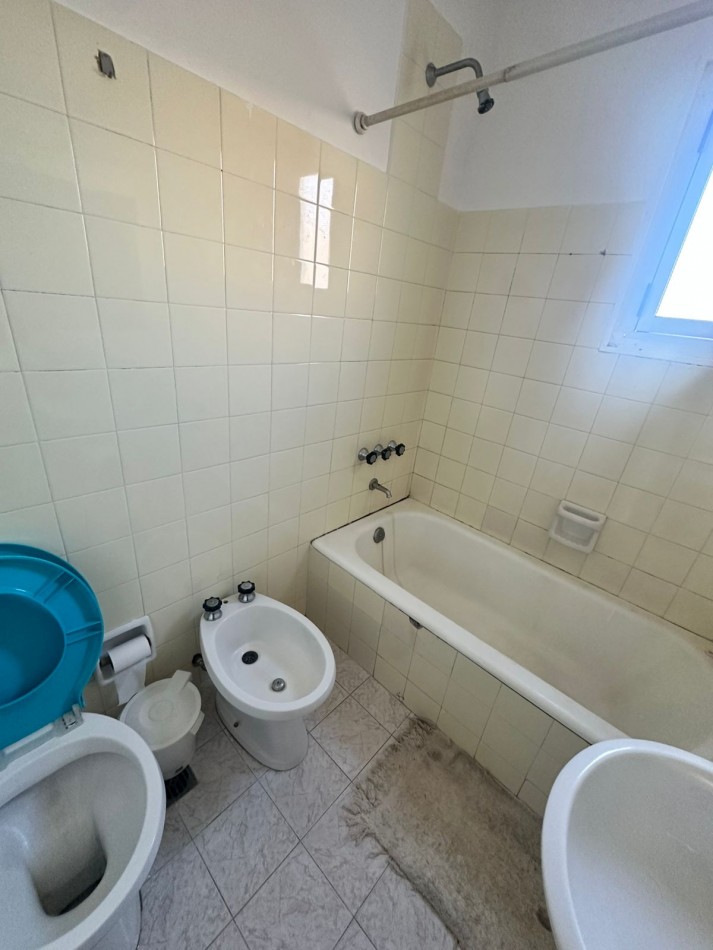 SE ALQUILA DEPARTAMENTO 2 AMBIENTES EN QUILMES CENTRO