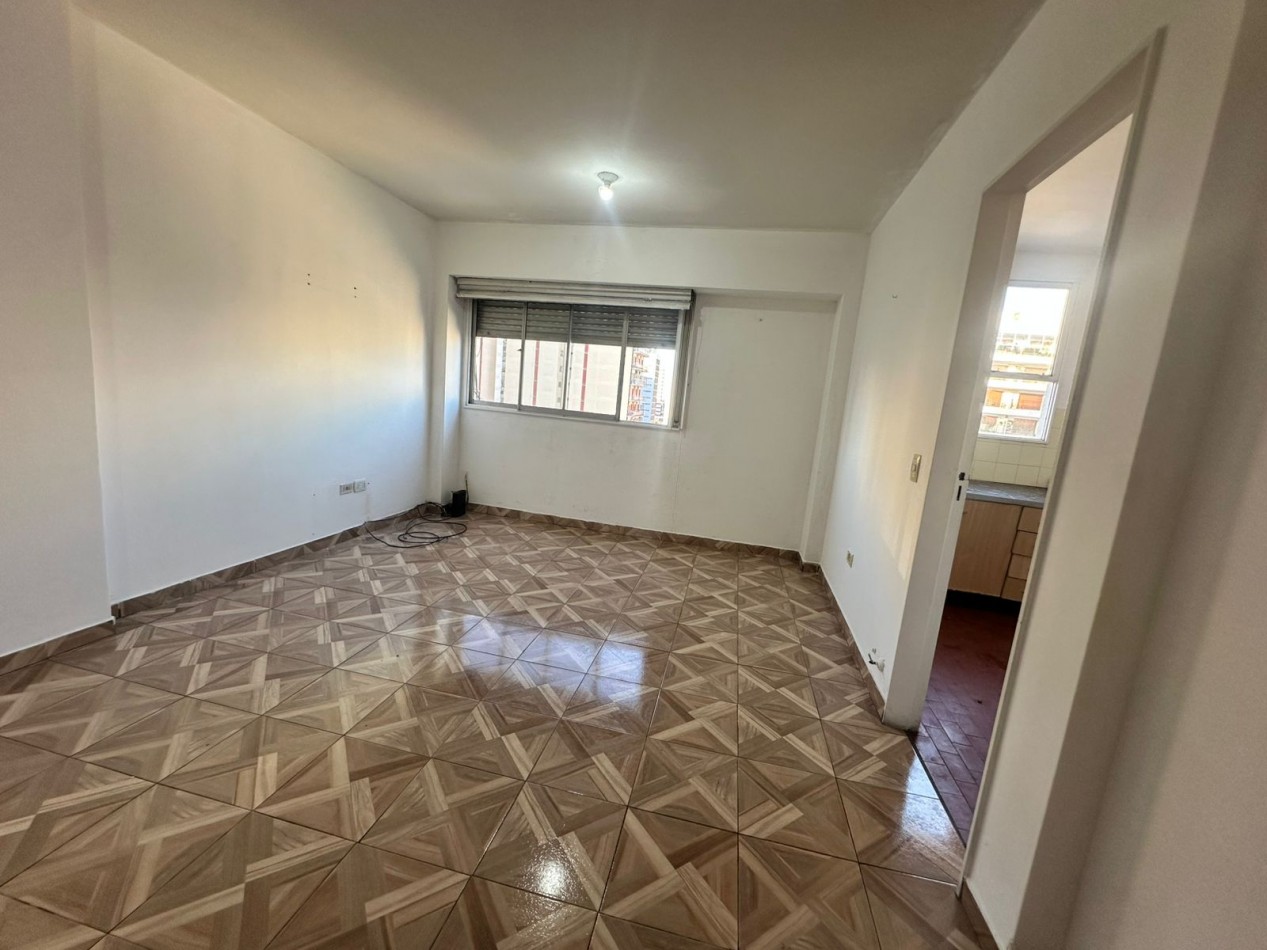 SE ALQUILA DEPARTAMENTO 2 AMBIENTES EN QUILMES CENTRO