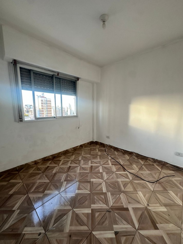 SE ALQUILA DEPARTAMENTO 2 AMBIENTES EN QUILMES CENTRO