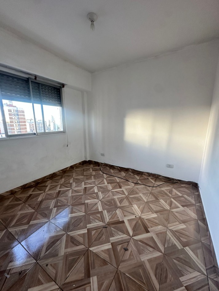 SE ALQUILA DEPARTAMENTO 2 AMBIENTES EN QUILMES CENTRO