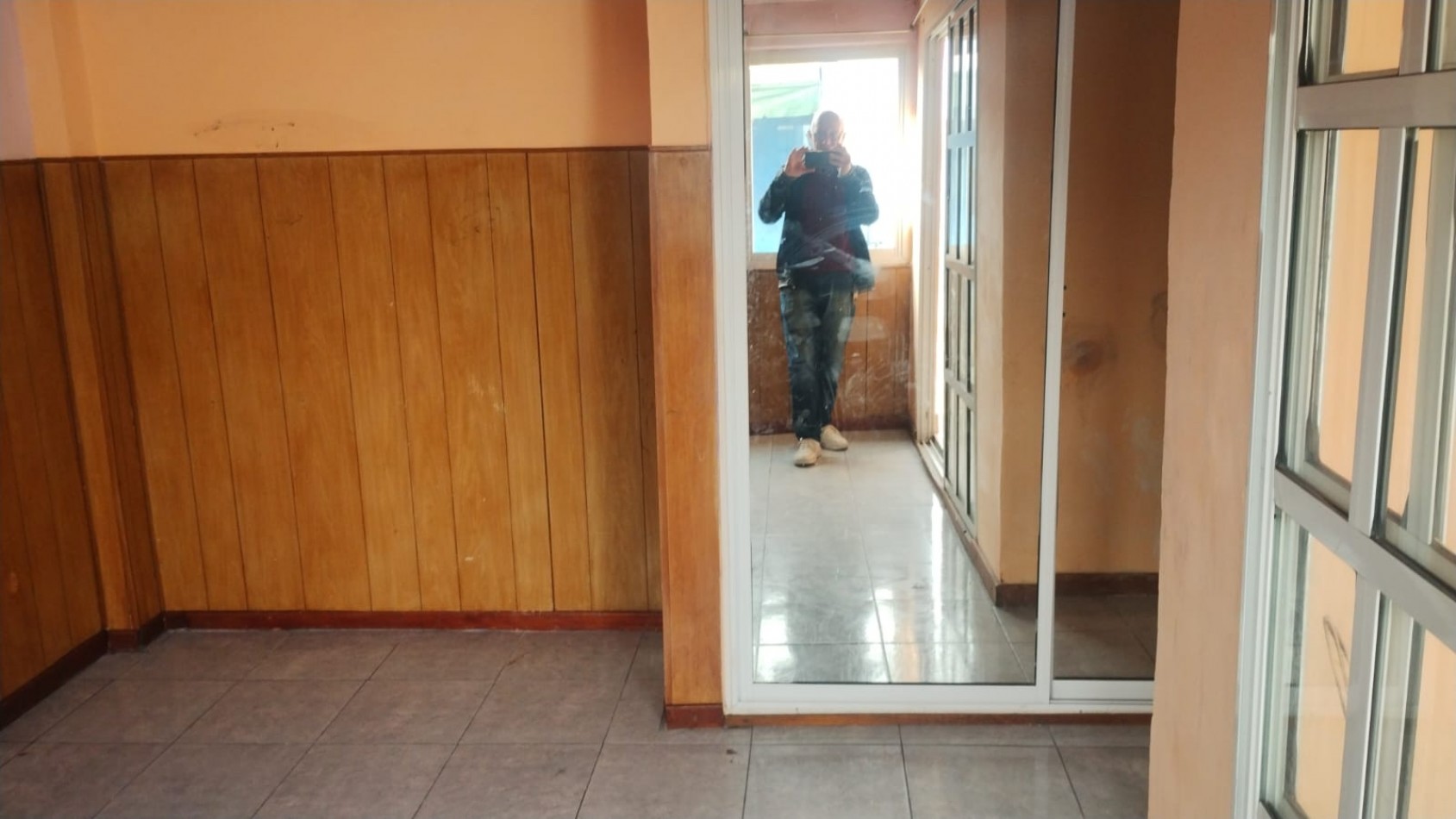 SE ALQUILA AMPLIO PH DE 3 AMBIENTES - BERNAL OESTE