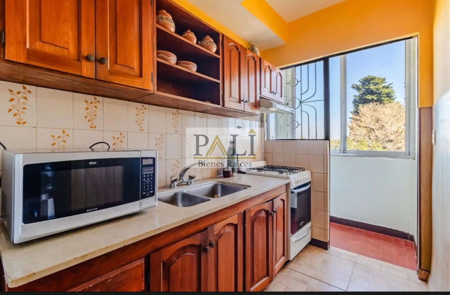 OPORTUNIDAD EXCELENTE DEPARTAMENTO 3 AMBIENTES EN BERAZATEGUI - VENTA - APTO CREDITO 