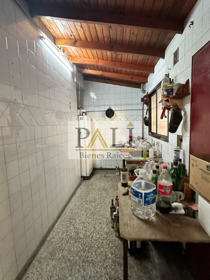 OPORTUNIDAD INVERSIONISTA - AMPLIOS LOCALES COMERCIALES