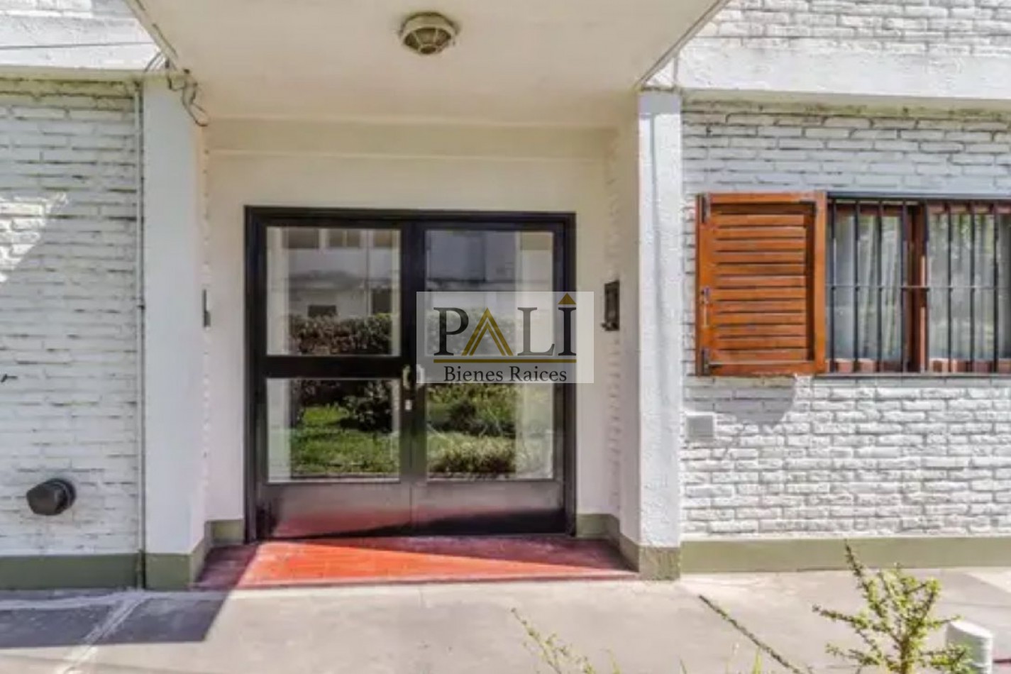 OPORTUNIDAD EXCELENTE DEPARTAMENTO 3 AMBIENTES EN BERAZATEGUI - VENTA - APTO CREDITO 