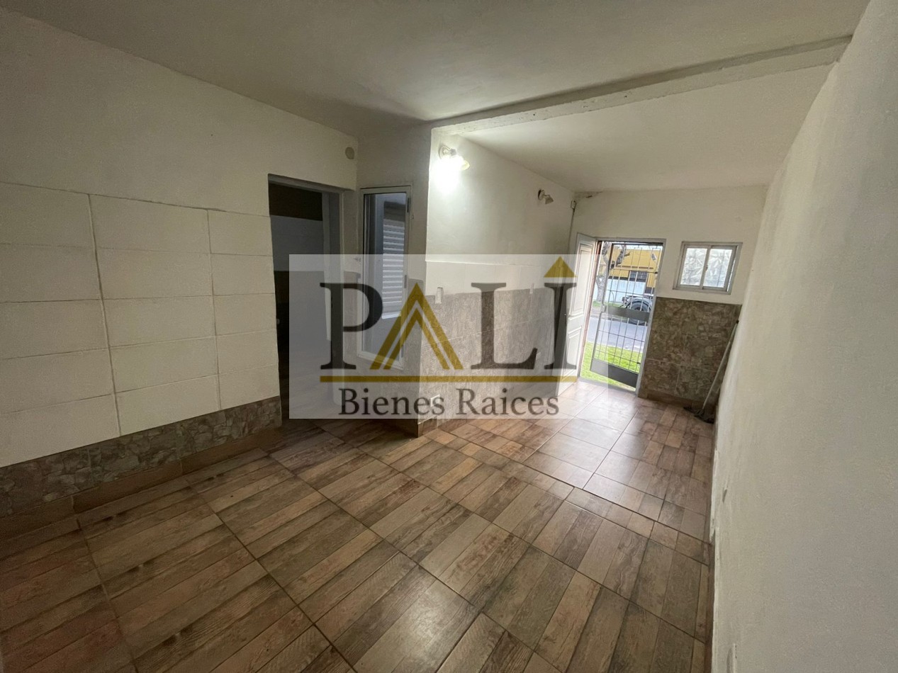 SE ALQUILA DEPTO 2 AMBIENTES EN QUILMES OESTE