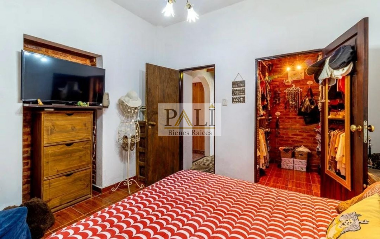 Oportunidad Casa 4 ambientes con piscina en Florencio Varela