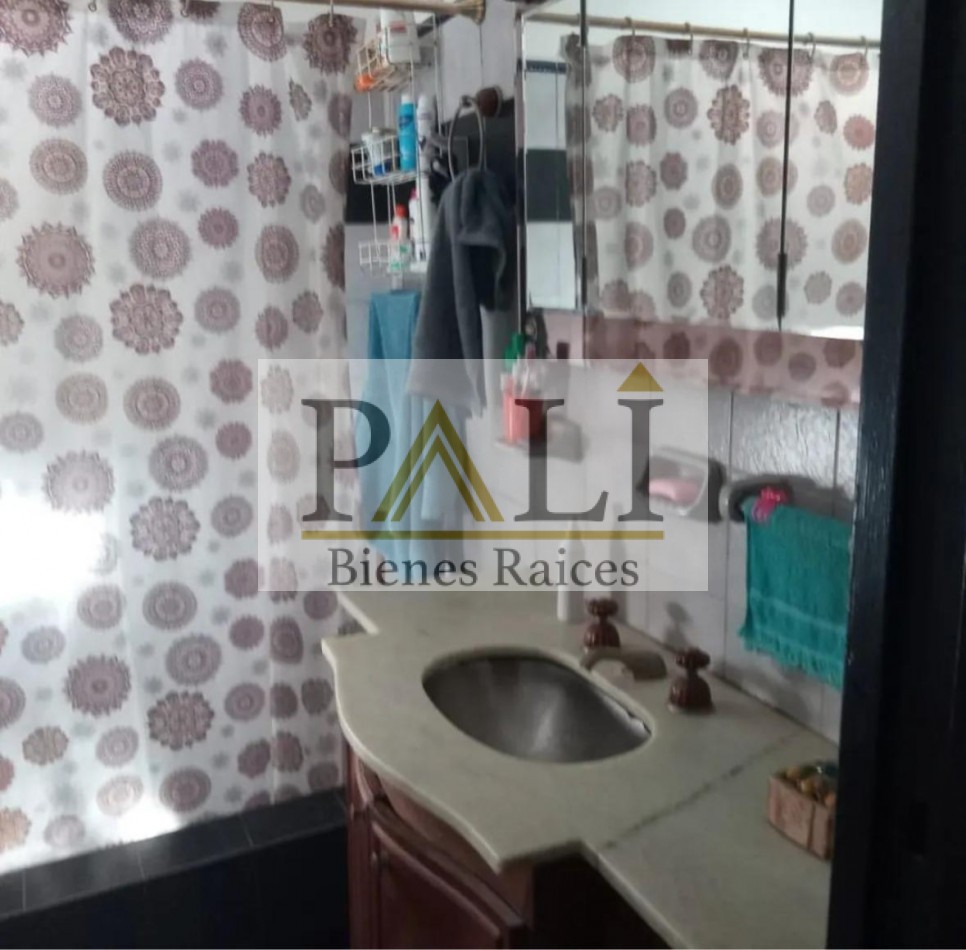 OPORTUNIDAD CASA 4 AMBIENTES EN VENTA - QUILMES OESTE