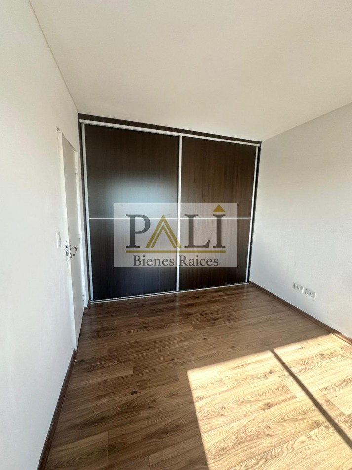 SE VENDE DEPARTAMENTO 2 AMBIENTES - FLOENCIO VARELA CENTRO