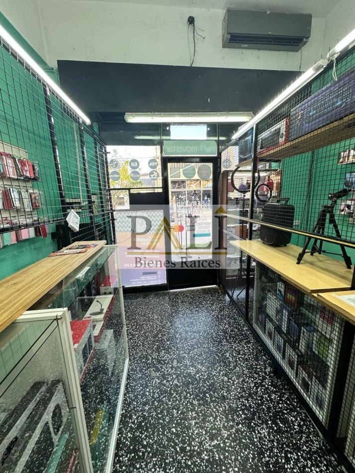 SE VENDE LOCAL COMERCIAL- EXCELENTE UBICACION
