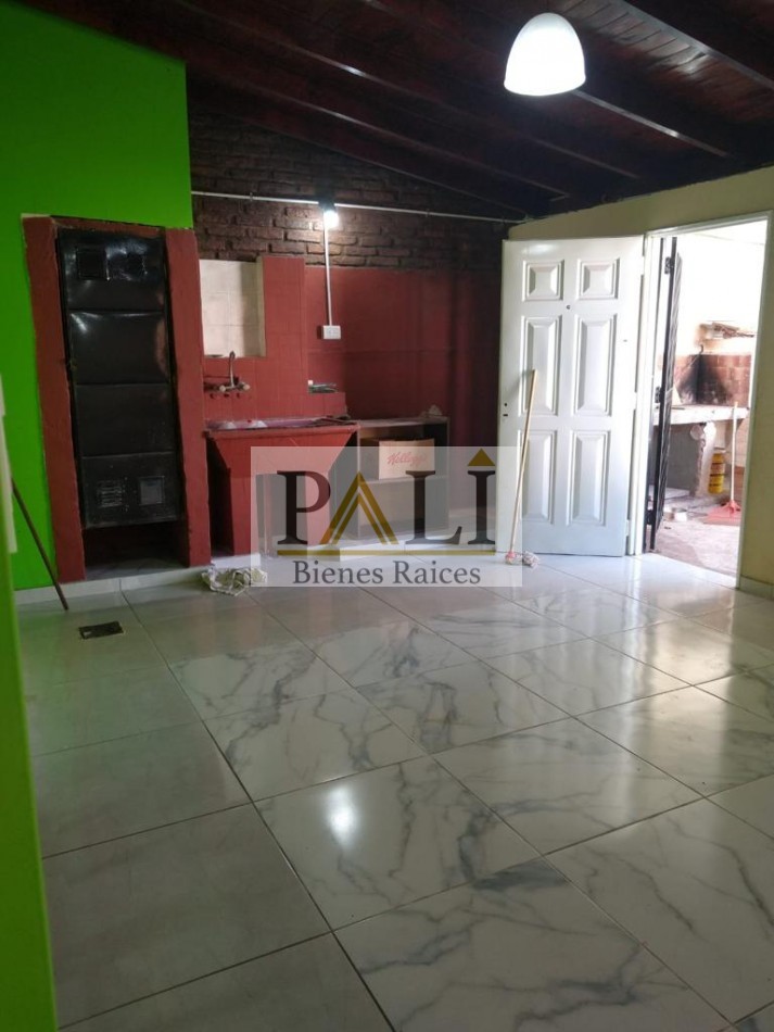 OPORTUNIDAD VENTA URGENTE - amplia Casa en excelente ubicacion