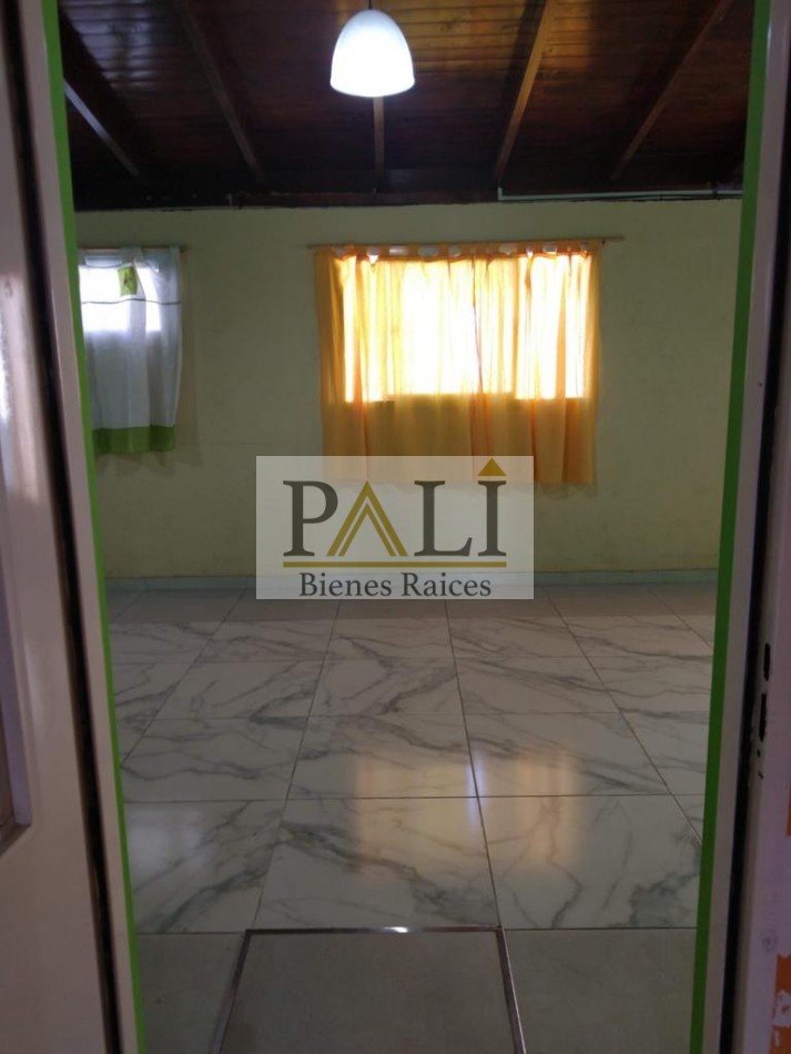 OPORTUNIDAD VENTA URGENTE - amplia Casa en excelente ubicacion