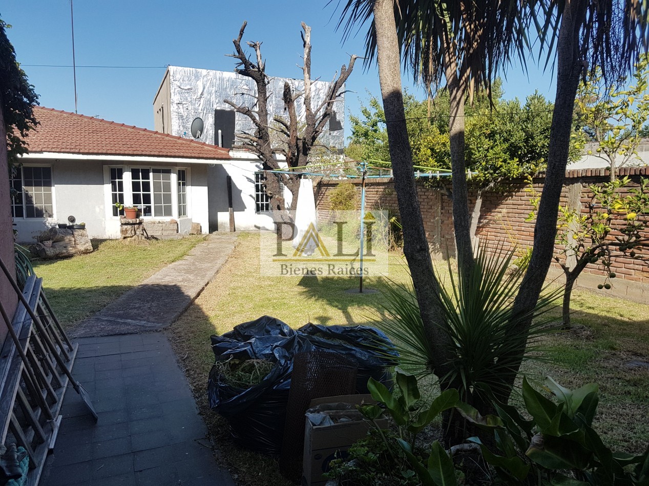 OPORTUNIDAD APTA CREDITO HIPOTECARIO - DOS CASAS EN VENTA CENTRO FLORENCIO VARELA