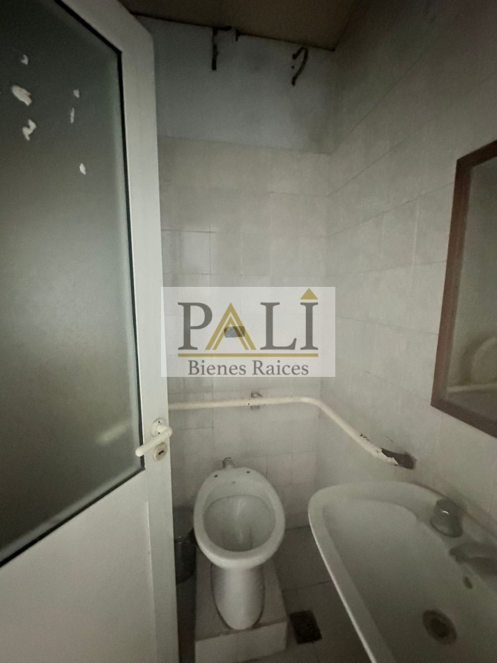 SE ALQUILAN 2 OFICINAS EN EL PATO