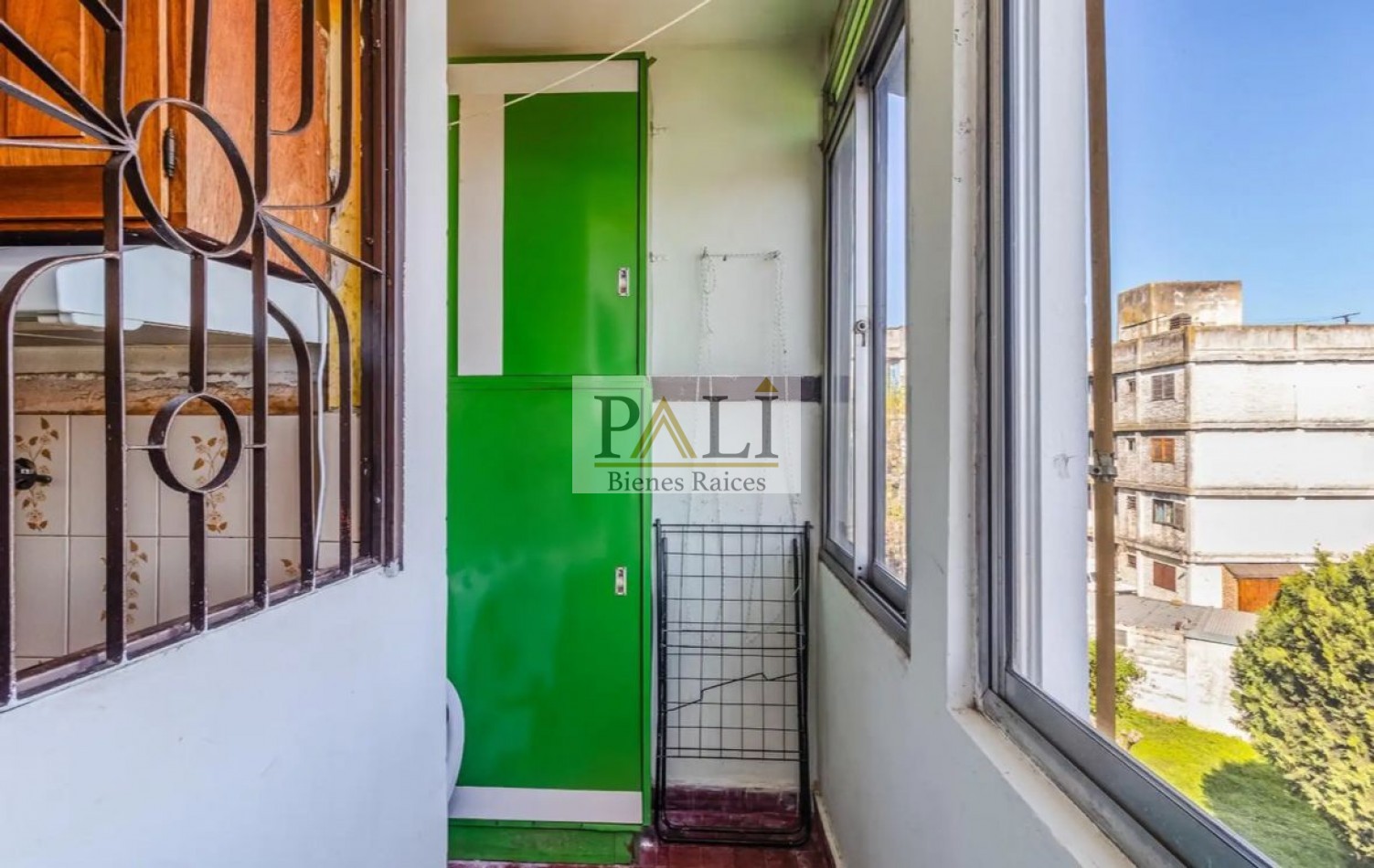 OPORTUNIDAD EXCELENTE DEPARTAMENTO 3 AMBIENTES EN BERAZATEGUI - VENTA - APTO CREDITO 