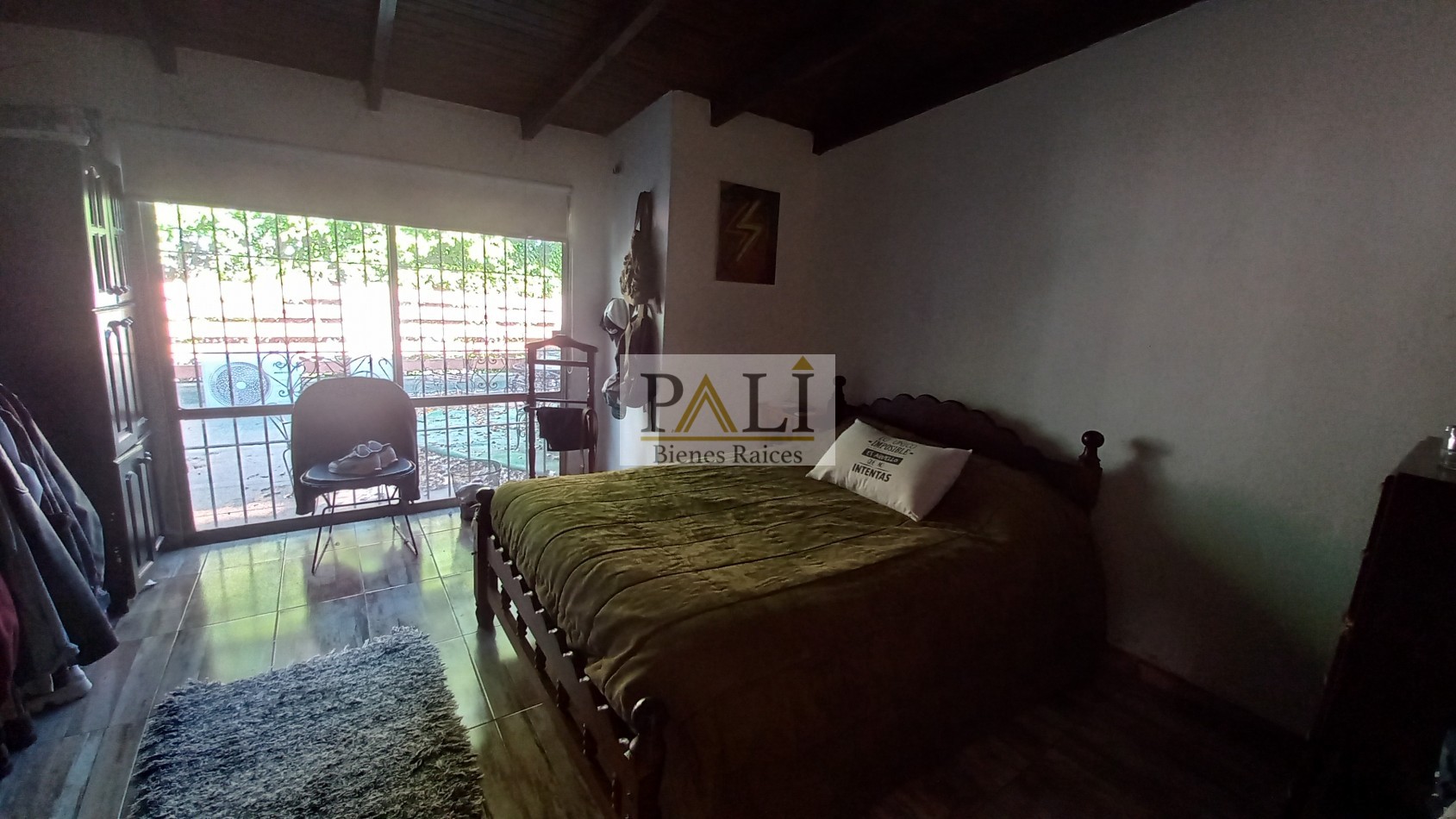 PH de 2 plantas EN VENTA - Quilmes Oeste - APTA CREDITO